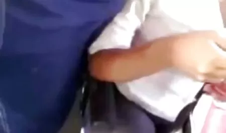 A lány szopja családi pornó filmek a szörnyű farkam.