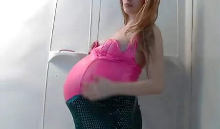 Gyönyörű felesége Deauxma veszi az összes ingyen családi sex férje lyukak!