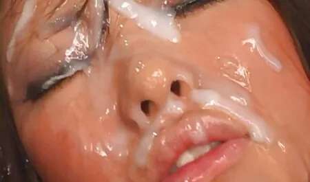 Bbw egy nagy, gyönyörű kihívás szereti, családi szexvideok hogy dörzsölni a seggét.