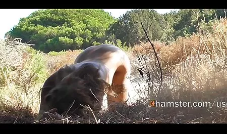 azt családi dugás akarja látni, hogyan maszturbál a nagy melleit.