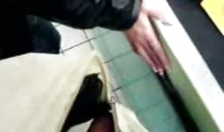 Szőke amatőr ingyen családi pornó szex bomba tetovált punci