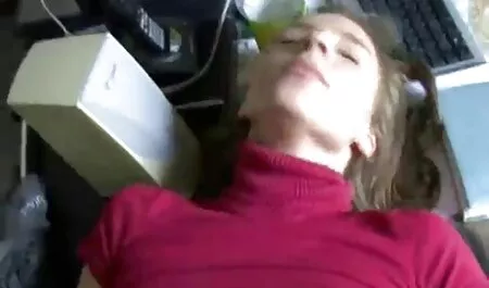 Szőrös Nagyi baszva orvos POV videó. amatőr családi pornó