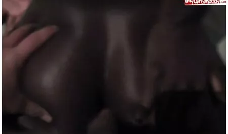 Yume Mizuki ad két kakas, majd fecskék - retro családi porno több Slurpjp com