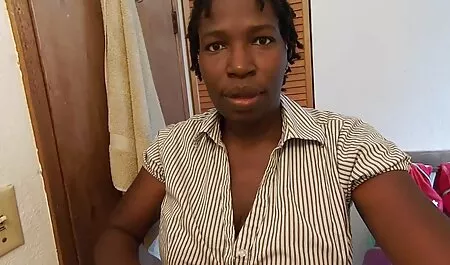 Ez történik, amikor három csaladi szexvideo feminista meztelenül játszik együtt