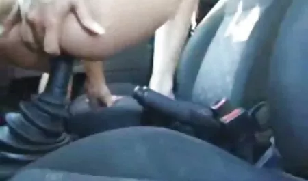 Egy kanos sex anyaval pár a kamera előtt.