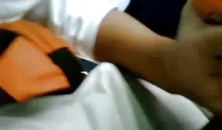 Rossz áruló ingyen családi pornó orális szex cumshot.
