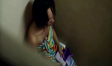 Szexi Hitomi Ikeno kap egy szép kemény csaladi sex filmek kakas